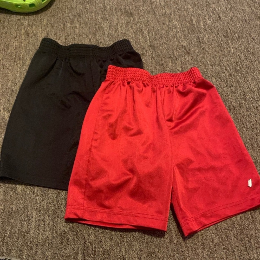 BOYS SIZE 5T SHORTS